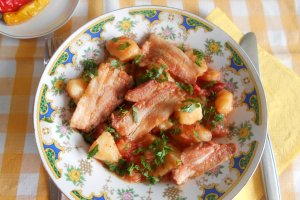 Mancarica de cartofi, cu piept afumat de porc