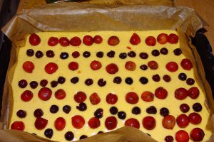 Desert prajitura cu fructe si mascarpone