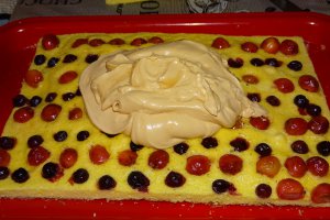 Desert prajitura cu fructe si mascarpone