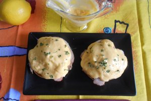 Aperitiv oua Benedict