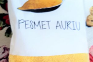 Pastrav la cuptor