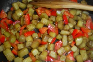 Paste cu rosii si branza de oaie