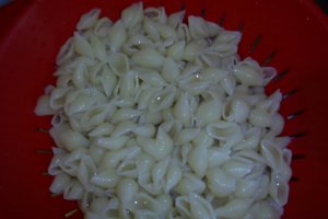 Paste cu rosii si branza de oaie