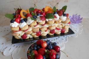 Tortulet cu fructe