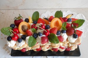 Tortulet cu fructe