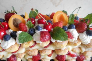 Tortulet cu fructe