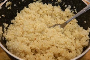 Salata de vara cu quinoa si ton