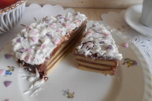 Desert tortulet inimioara, din ciocolata si martipan