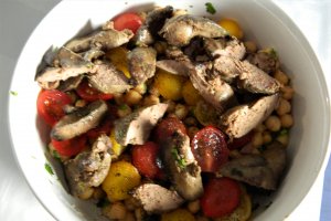 Salata de naut cu ficat de pui