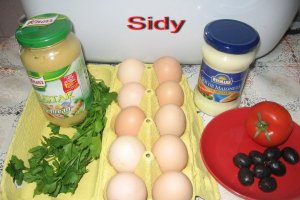 Salata de oua cu patrunjel verde