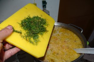 Ciorba pe pui cu fasole fideluta si dovlecel