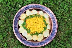 Salata Floare, cu fasole verde, porumb si carne de vitel