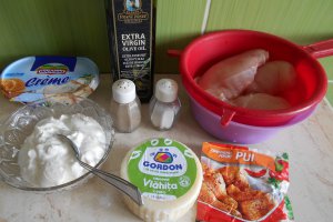Piept de pui cu branzeturi, la cuptor