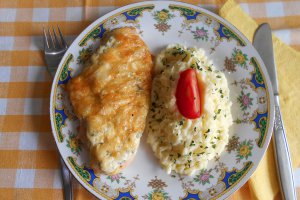 Piept de pui cu branzeturi, la cuptor