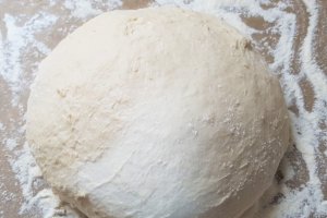 Foccacia cu cherry, usturoi verde si ierburi italiene