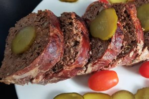 Rulada cu carne si mortadella / Polpettone