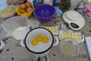 Desert tort M&M ( Minodora si Mihai, 25 de ani batuti pe muchie ) si reteta 1400