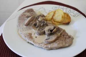 Vita cu sos de ciuperci