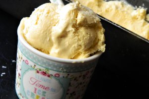 Desert inghetata de mango si cocos