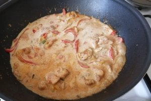 Pui cu lapte de cocos