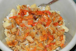 Salata de cartofi cu ardei copt