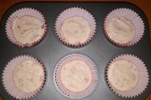Desert mini cheescake cu jeleu de capsuni