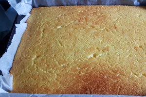 Desert prajitura cu urda si bezea