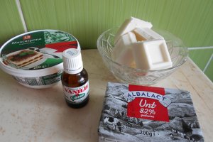 Crema de ciocolata alba, cu mascarpone si unt