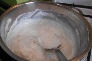 Crema de ciocolata alba, cu mascarpone si unt