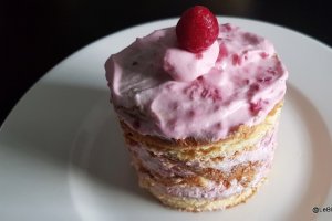 Desert tort cu zmeura