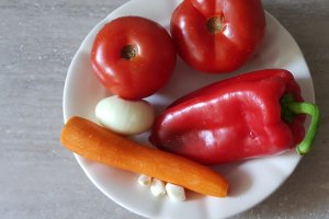 Supa crema de rosii cu busuioc