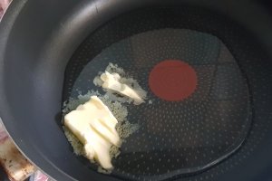 Supa crema de rosii cu busuioc