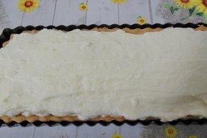 Desert tarta cu crema de lamaie si fructe de padure