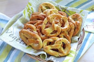 Aperitiv covrigei cu susan