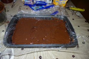Desert prajitura cu crema de ciocolata si banane