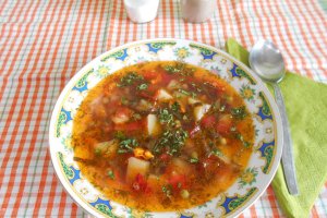 Bors de legume, cu loboda si leustean