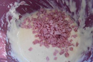 Aperitiv briose, cu sunca si rosii cherry