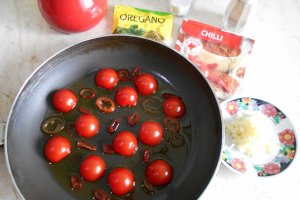 Penne cu sos Arrabbiata