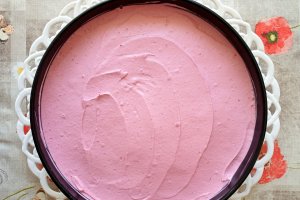 Desert tort cu mure si ciocolata