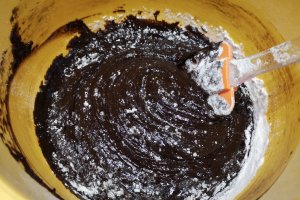 Desert brownie cu mascarpone si piure de dovleac