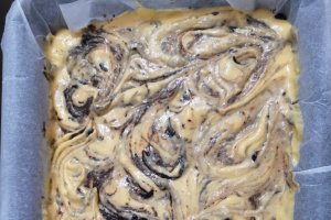 Desert brownie cu mascarpone si piure de dovleac