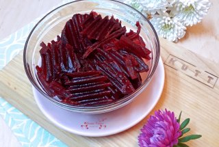 Reteta de salata de sfecla rosie la borcan