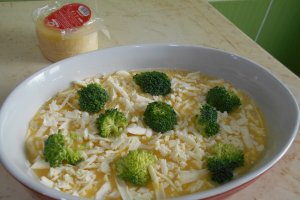 Omleta cu broccoli si telemea, la cuptor