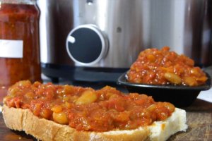 Zacusca de fasole la slow cooker Crock Pot
