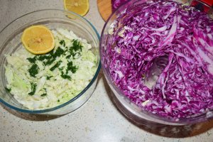 Salata duo de varza cu morcovi si telina