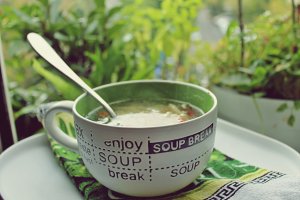 Supa deasa din curcan cu legume si gartene la slow cooker Crock Pot