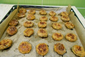 Chiftele din carne de porc, la cuptor