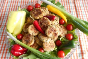 Chiftele din carne de porc, la cuptor