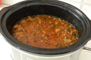 Mancare greceasca de miel capama) gatita la slow cooker Crock Pot