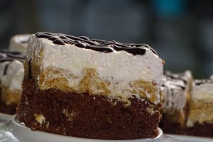 Desert prajitura cu migdale, lamaie si altele